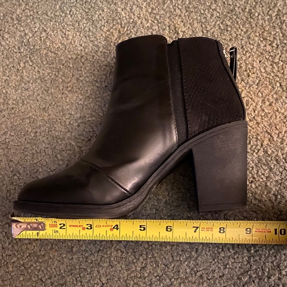 Divided H&M | Beautiful Black heeled booties - Picture 16 of 16